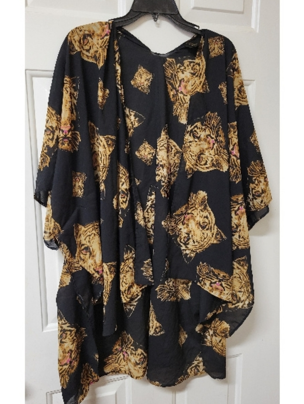 Passion Fusion Tiger Kimono Wrap Cover Up M / L Medium Large Black Gold Nice!